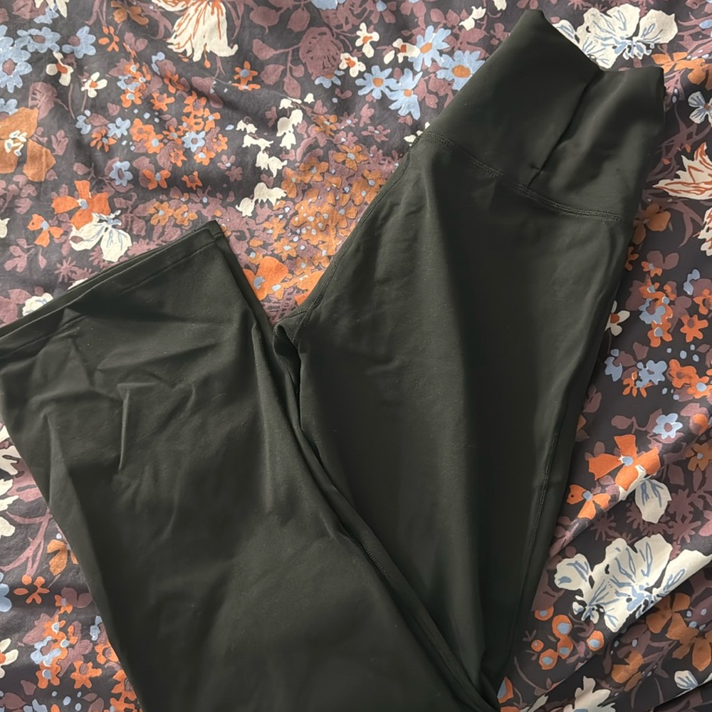CALIA ANKLE FLARE LEGGINGS